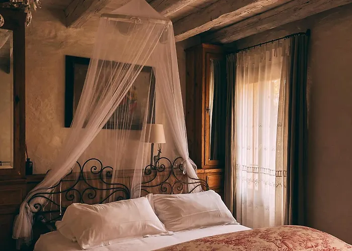 Sandi Πανδοχείο *